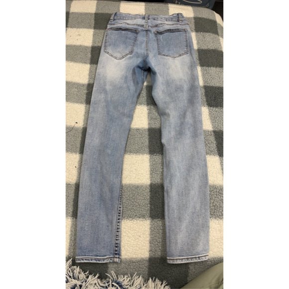 CALI Ultra Hight Rise Skinny Jeans - Picture 2 of 3